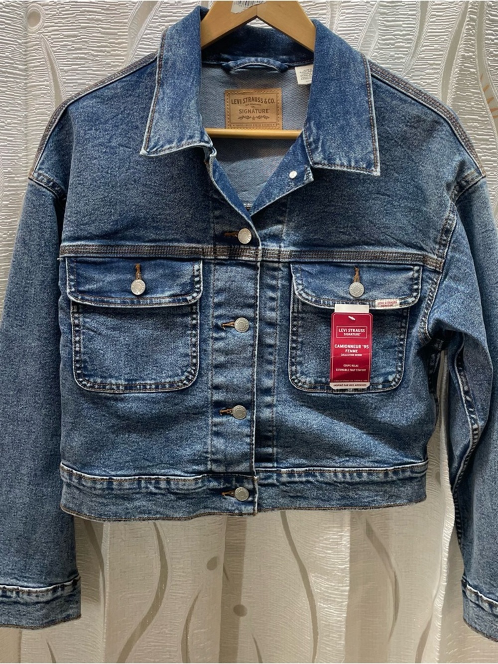 Levi Strauss Signature Denim Jacket Women Large Blue NEW Camionneur 95 Cropped